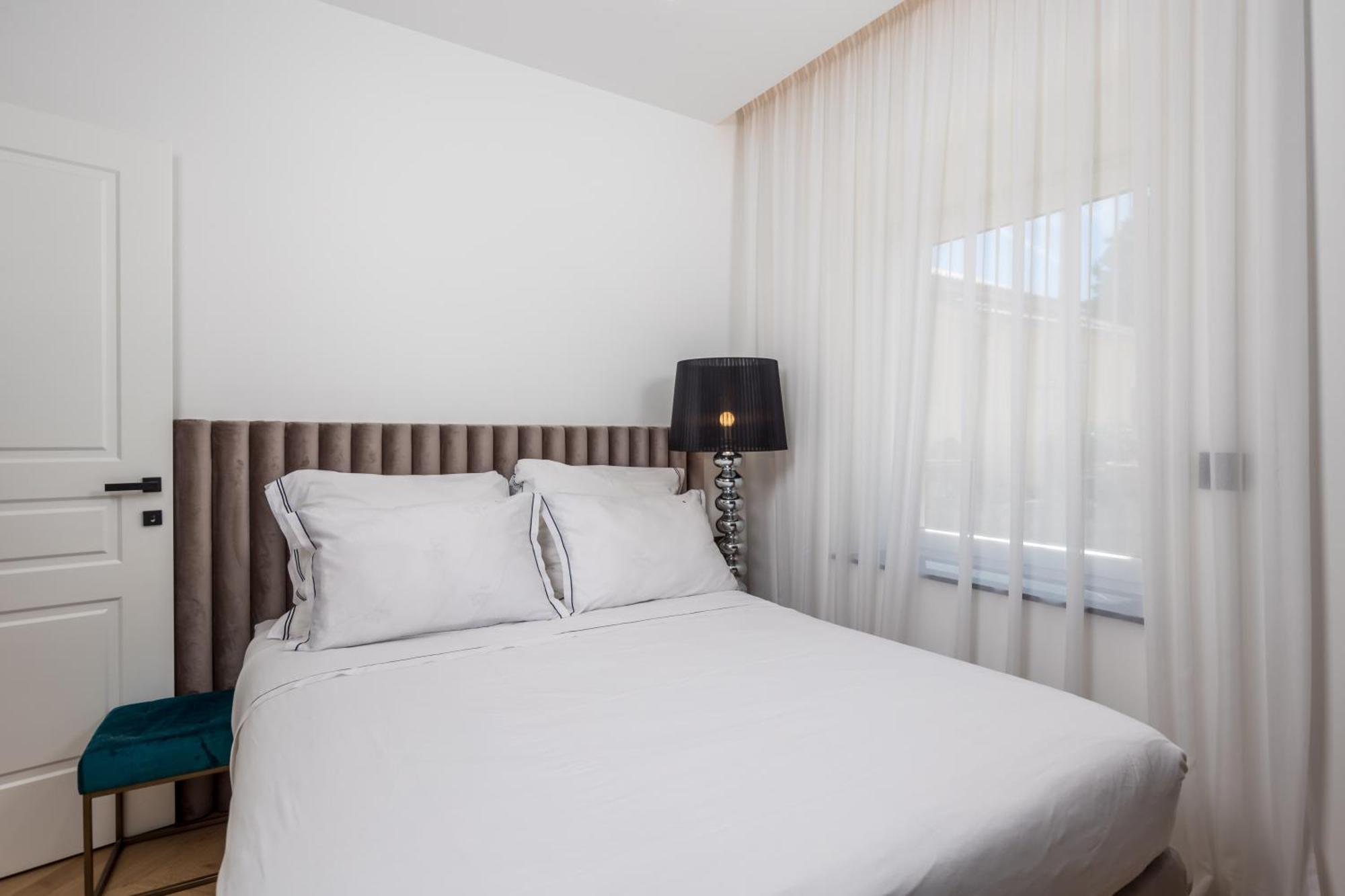 Rocky Beach Rooms 诺维·维诺多尔斯基 外观 照片